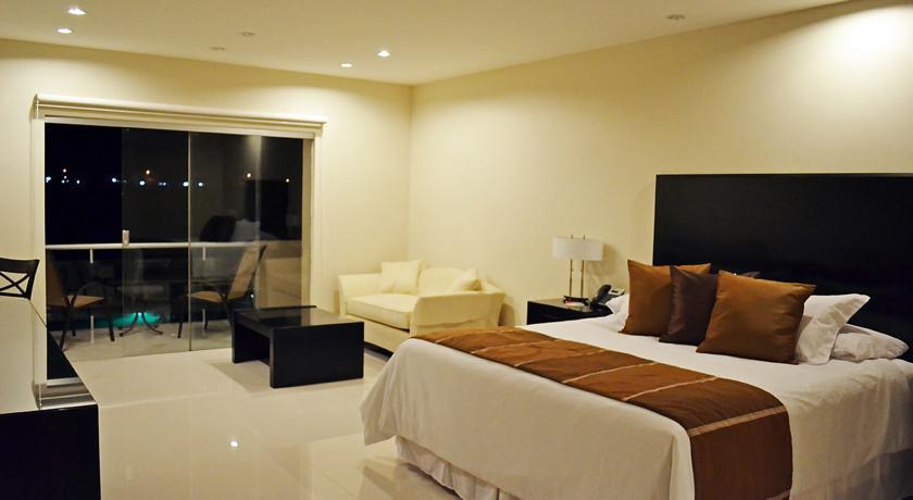 King Room with Pool View