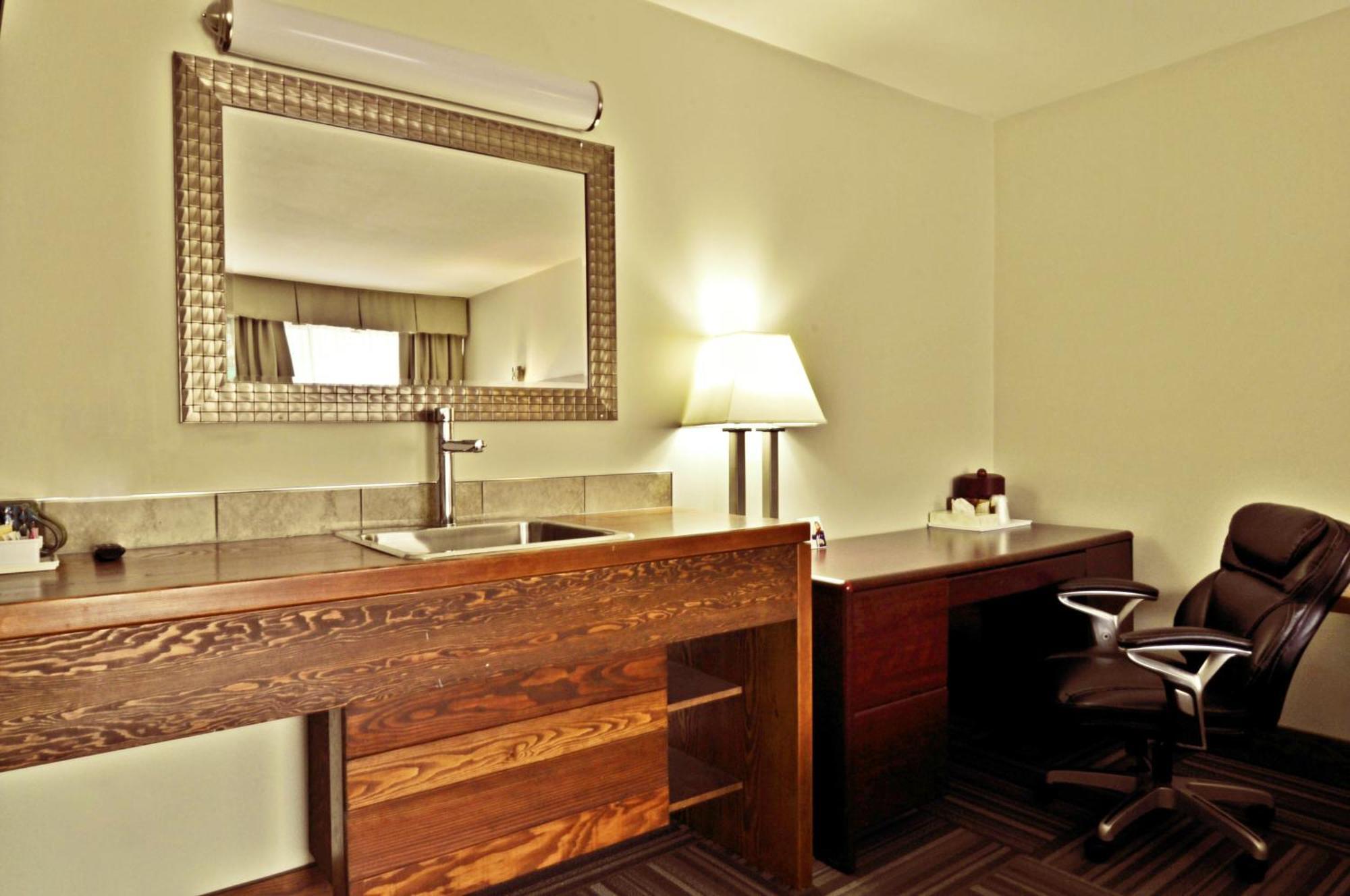Studio Suite with One King Bed, One Queen Bed & One Sofa Bed - Non-Smoking - Ground Floor