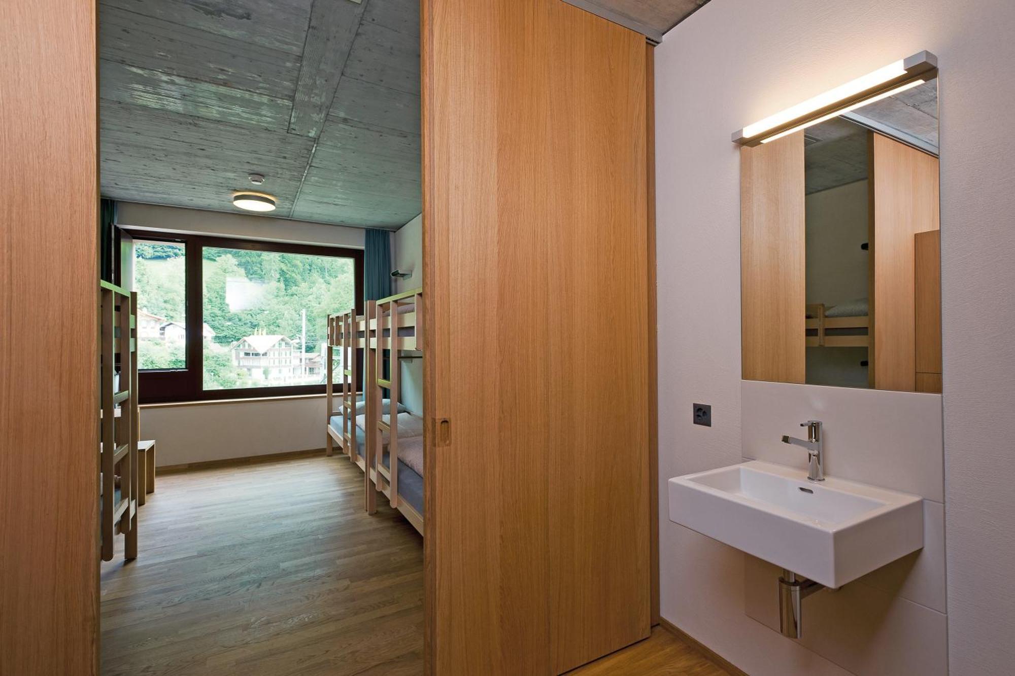 Bed in 6-Bed Mixed Dormitory Room