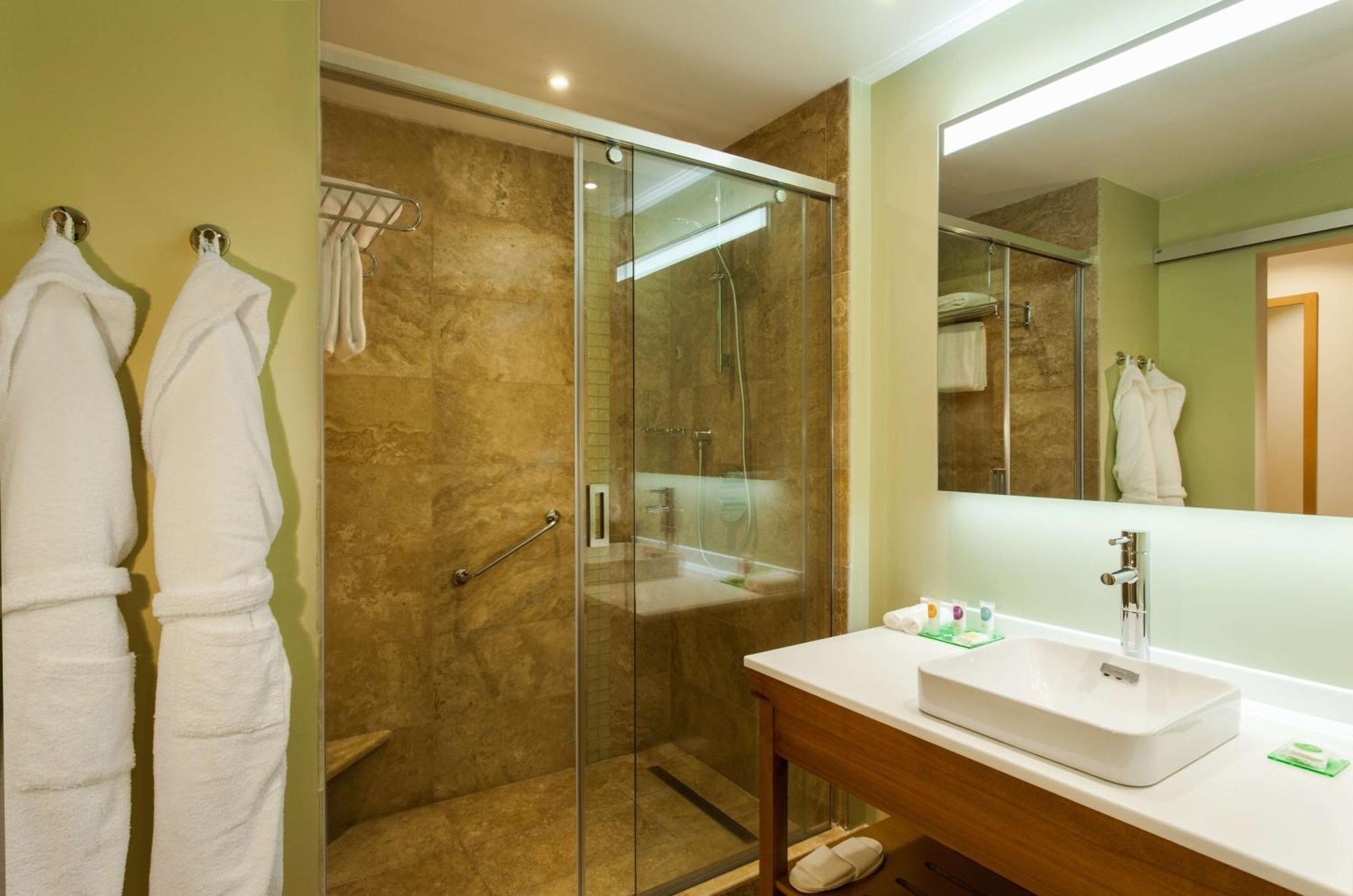 Twin Room with Balcony