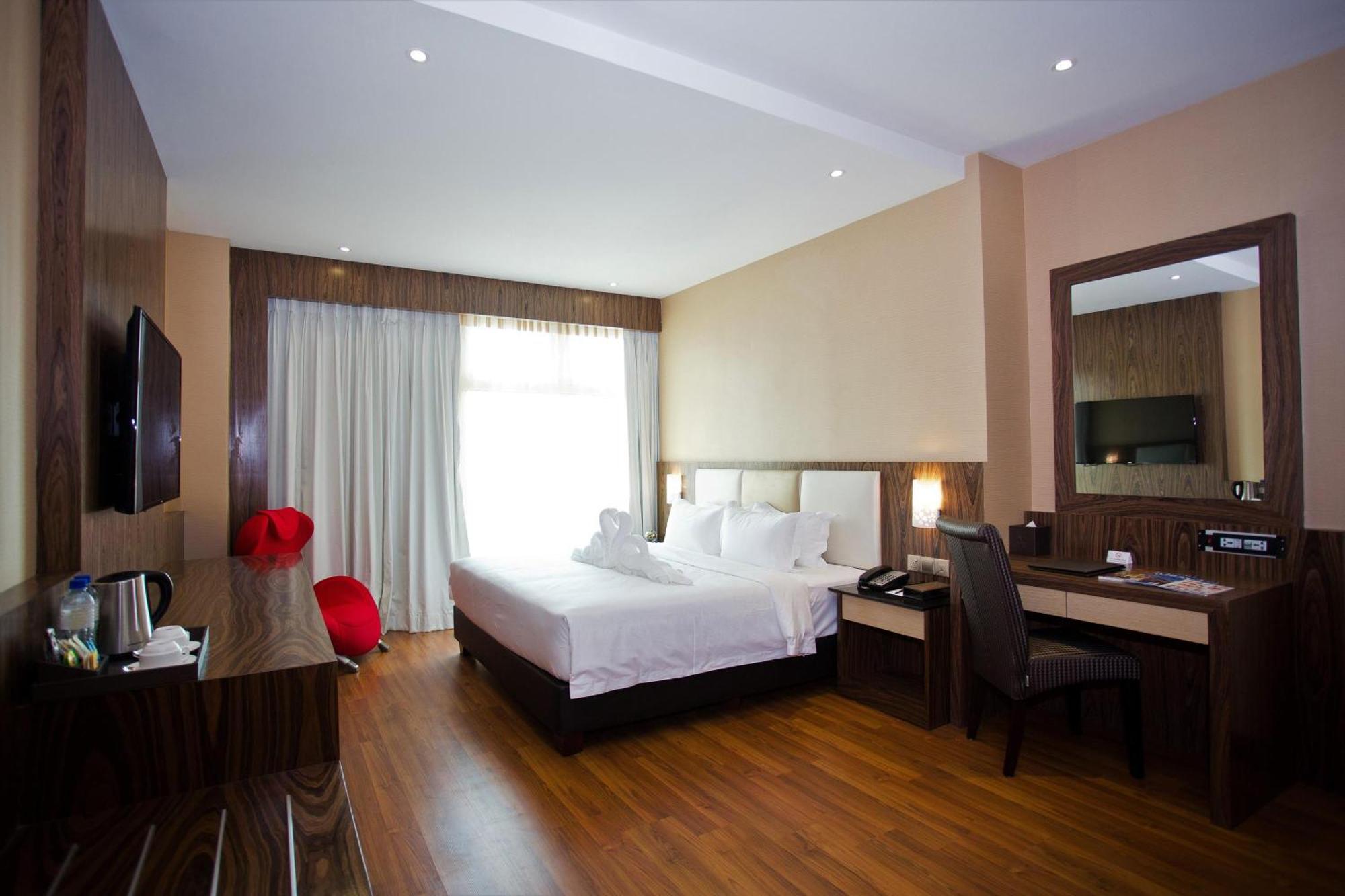 Deluxe King Room