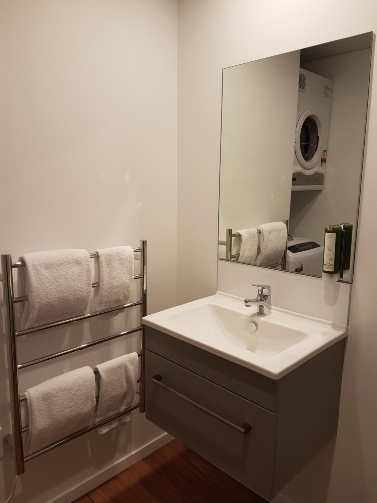 Twin Room - Non-Smoking