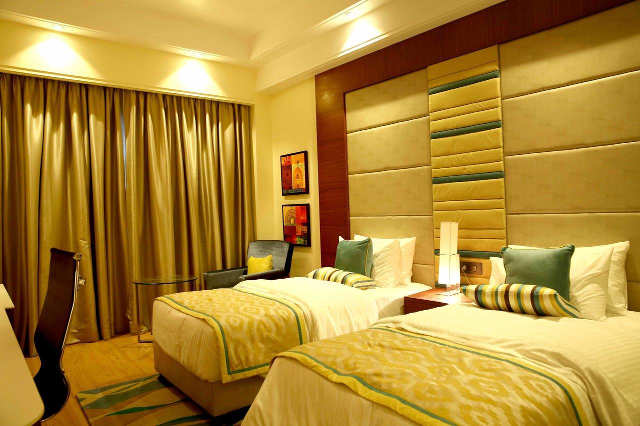 Pavilion Room With Twin Bed