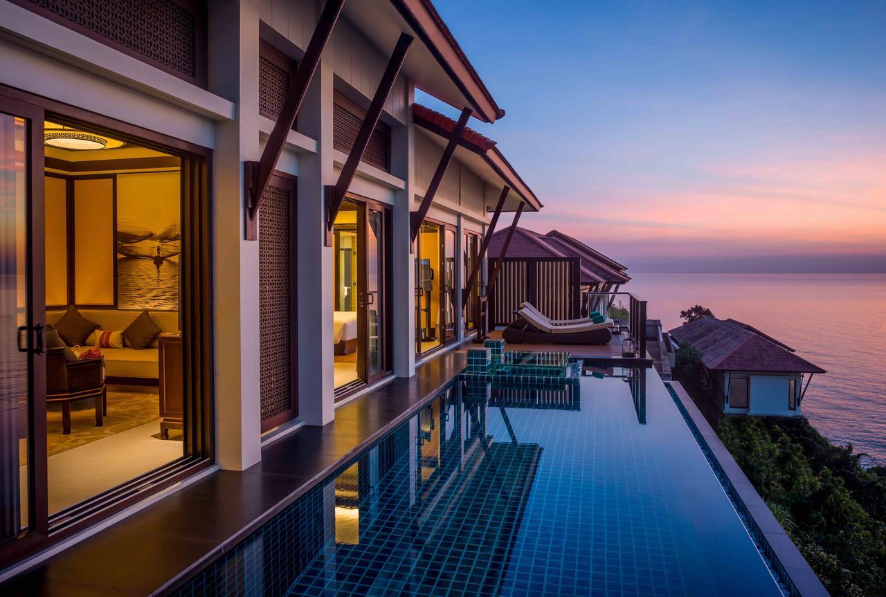 One-Bedroom Hillside Pool Villa with Ocean View