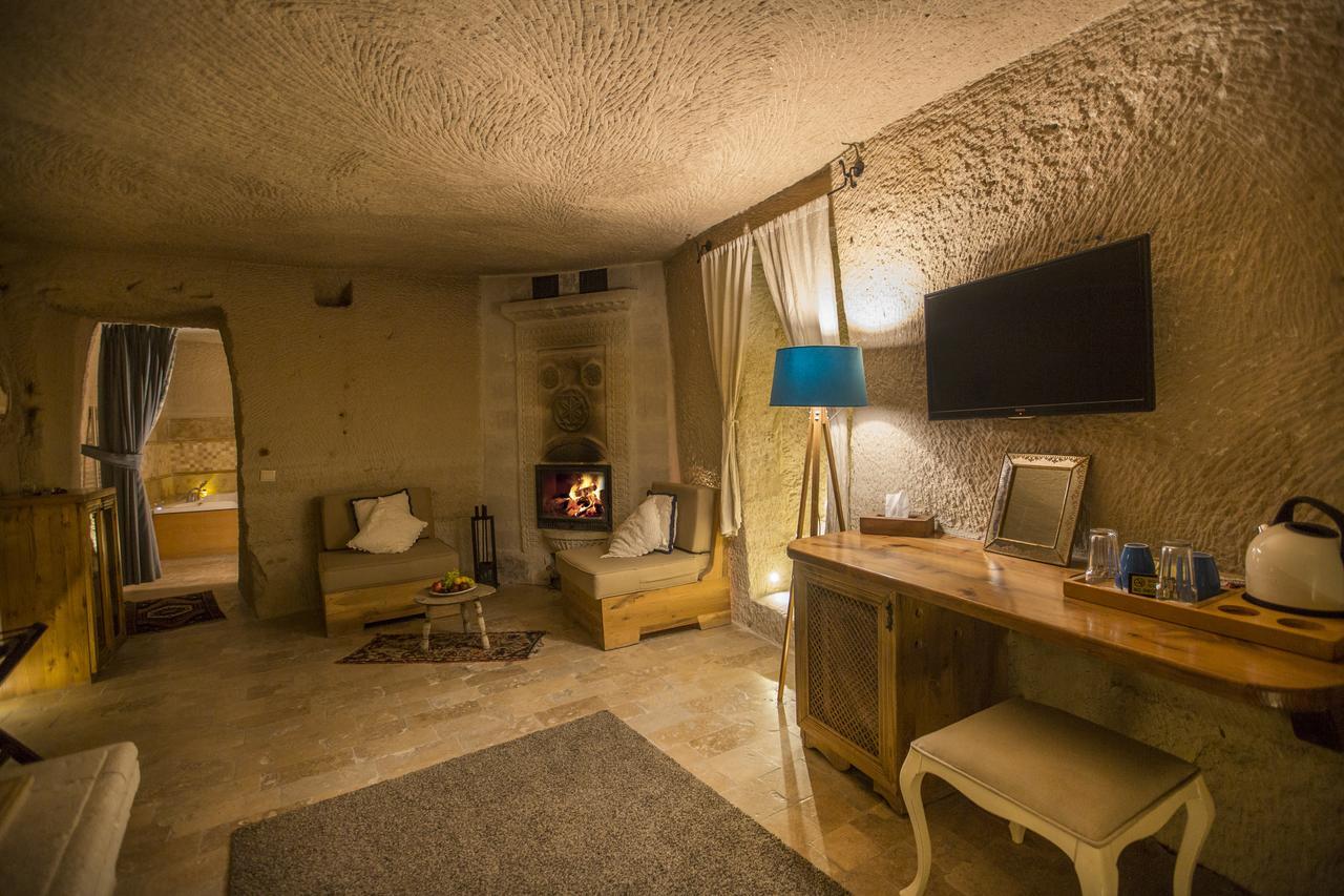 King Room with Balcony