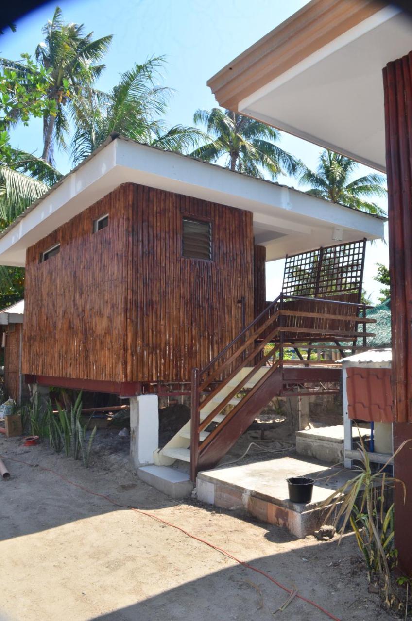 Family Deluxe Double or Twin Cottage