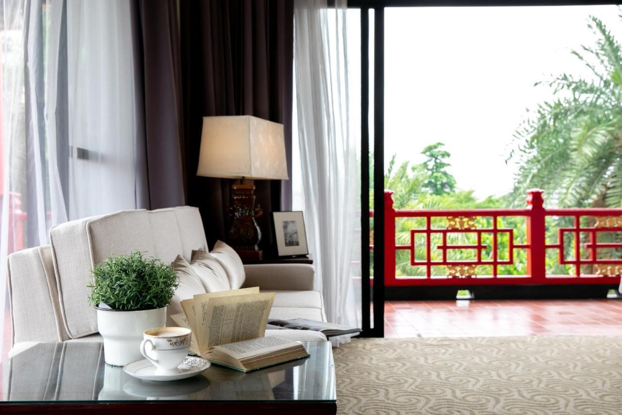 Suite with City View