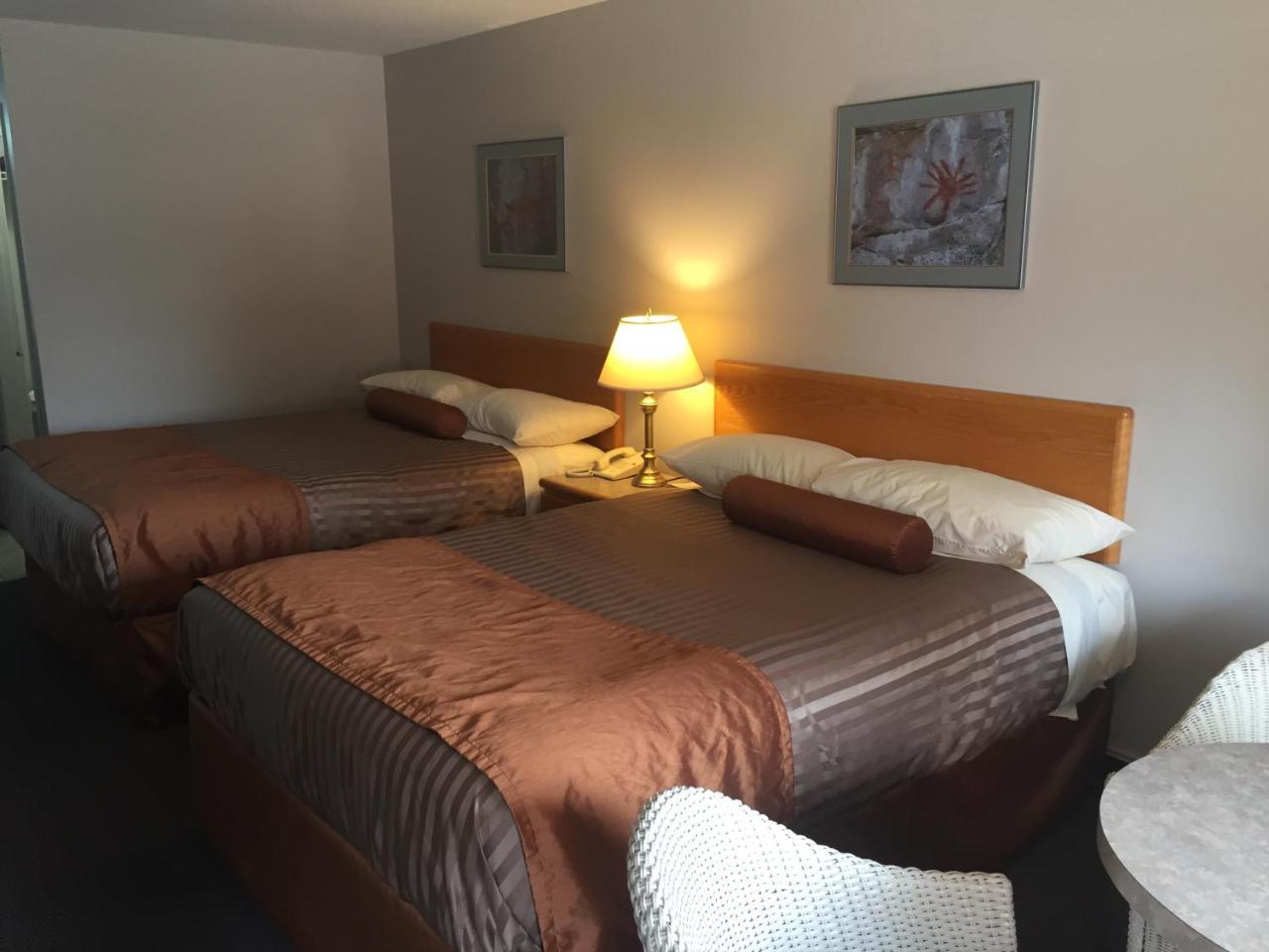 Queen Room with Two Queen Beds and Balcony