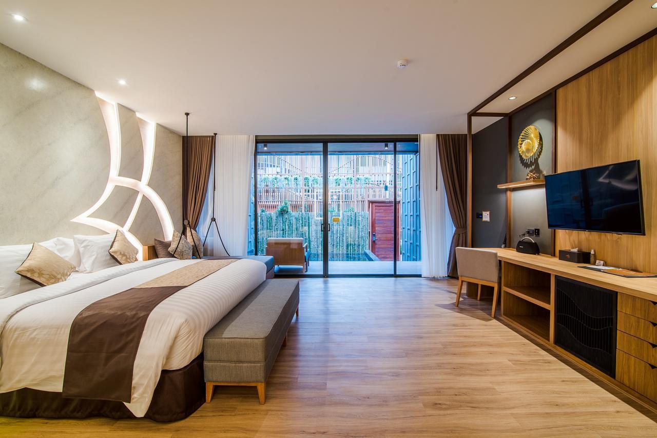 Suite with Private Pool