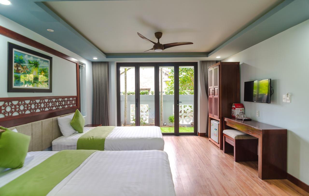 Twin Room with Balcony