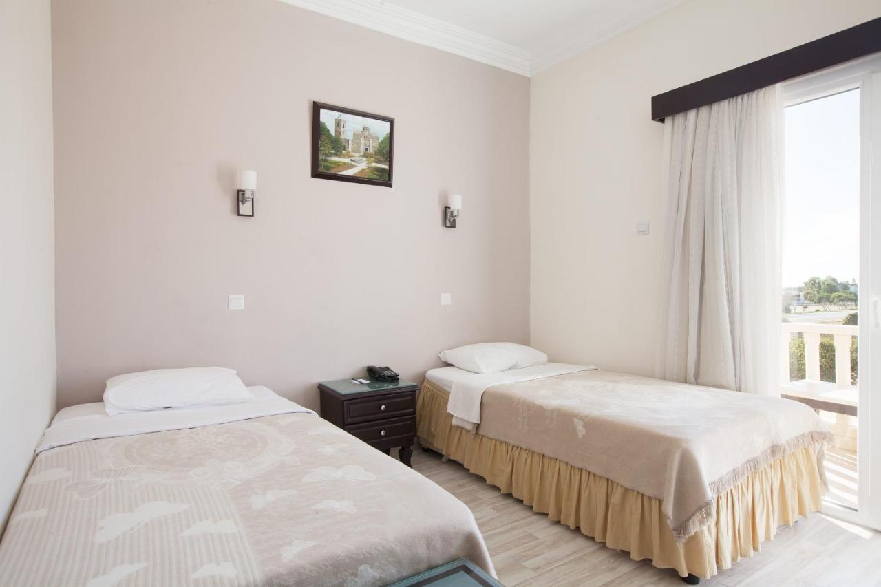 Twin Room with Sea View