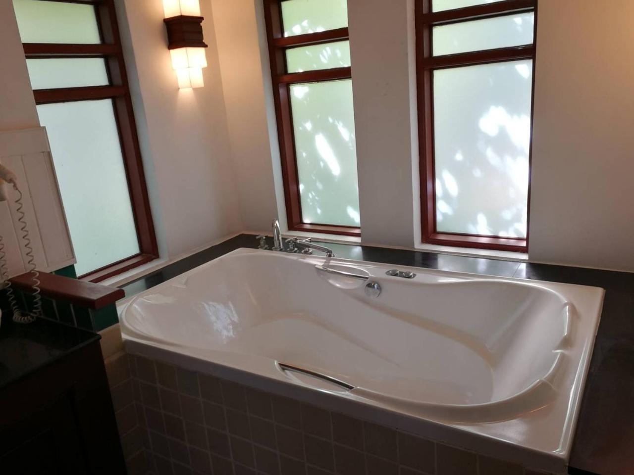 Grand Pool Villa