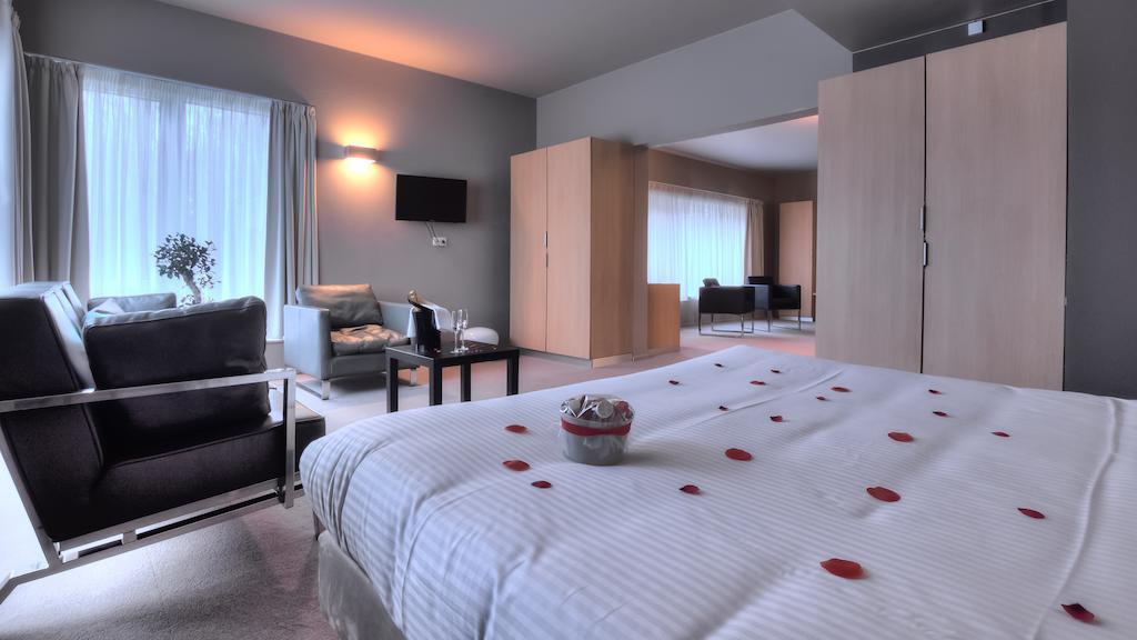 Prestige Suite with Spa Bath