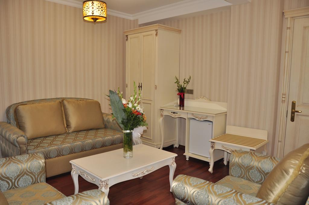 Family Room with Sea View
