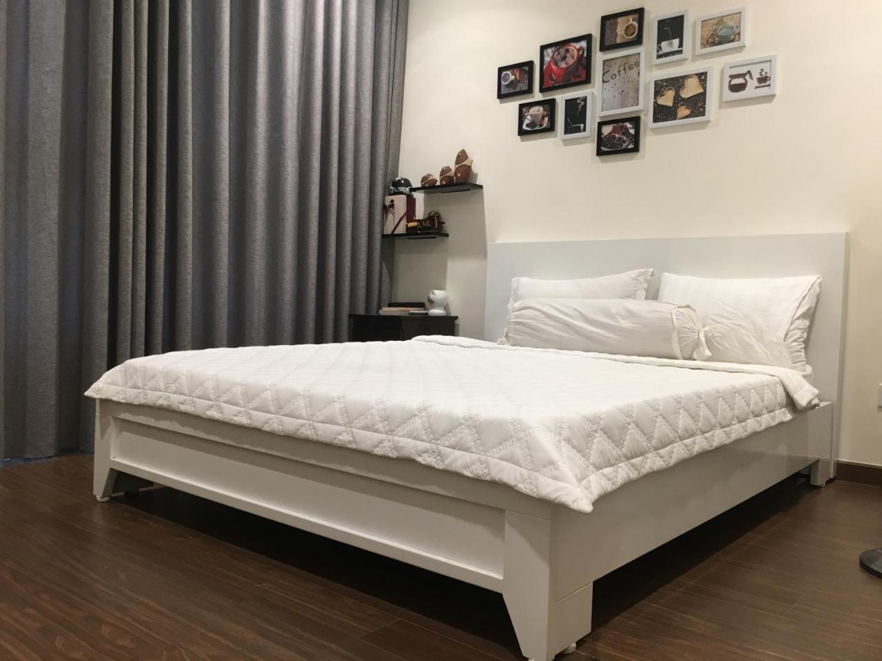 Two-Bedroom Apartment with City View
