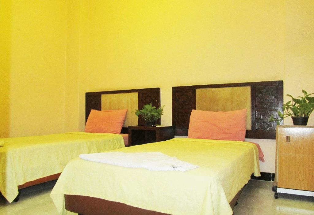 Double Room with Shared Bathroom