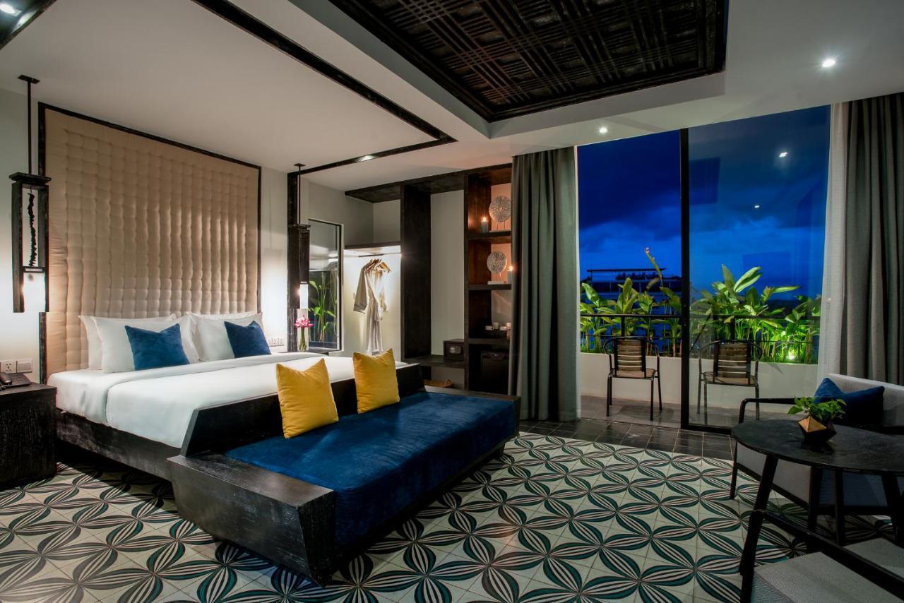 King Suite with Balcony