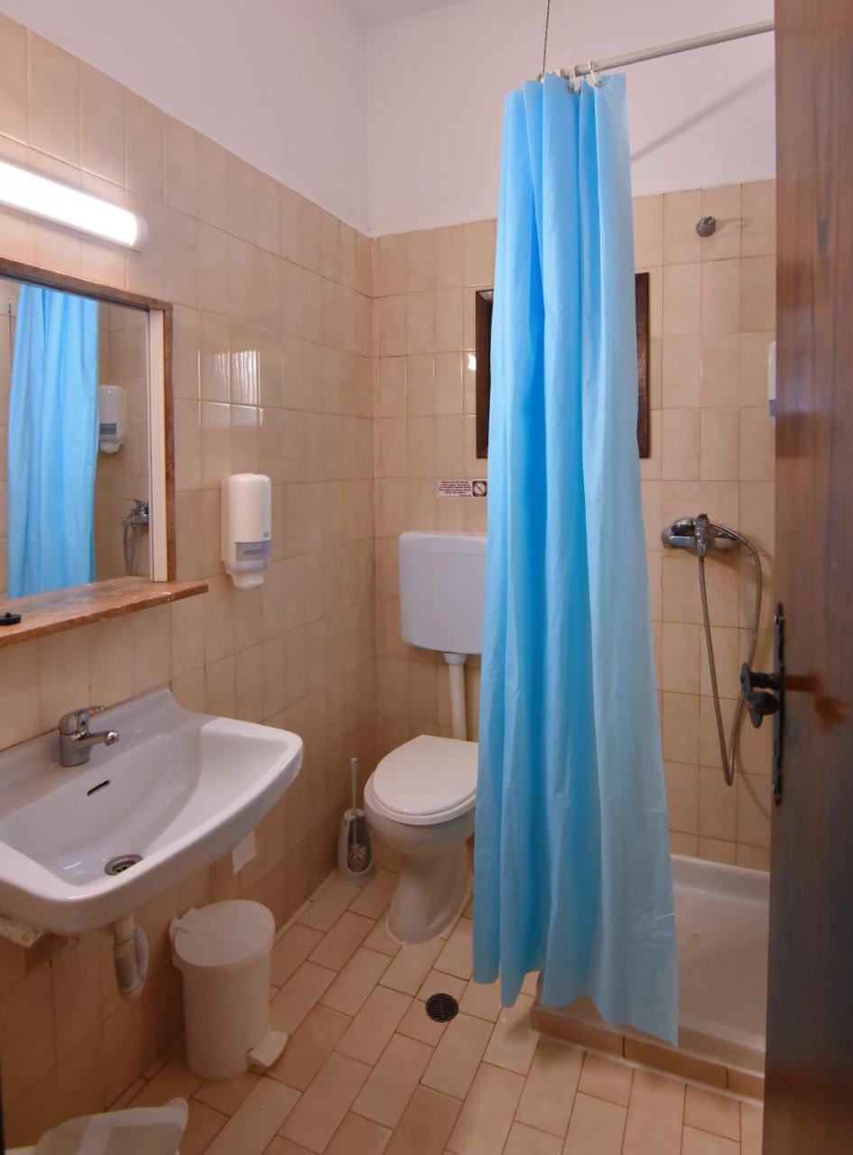 Economy Double Room (2 Adults + 2 Children)
