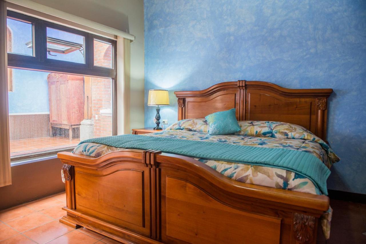 Double or Twin Room with Private Bathroom