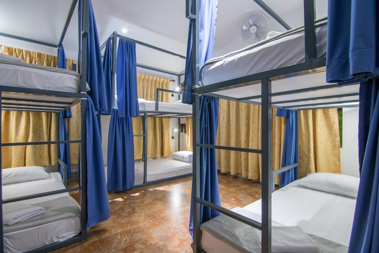 Bed in 6-Bed Mixed Dormitory Room