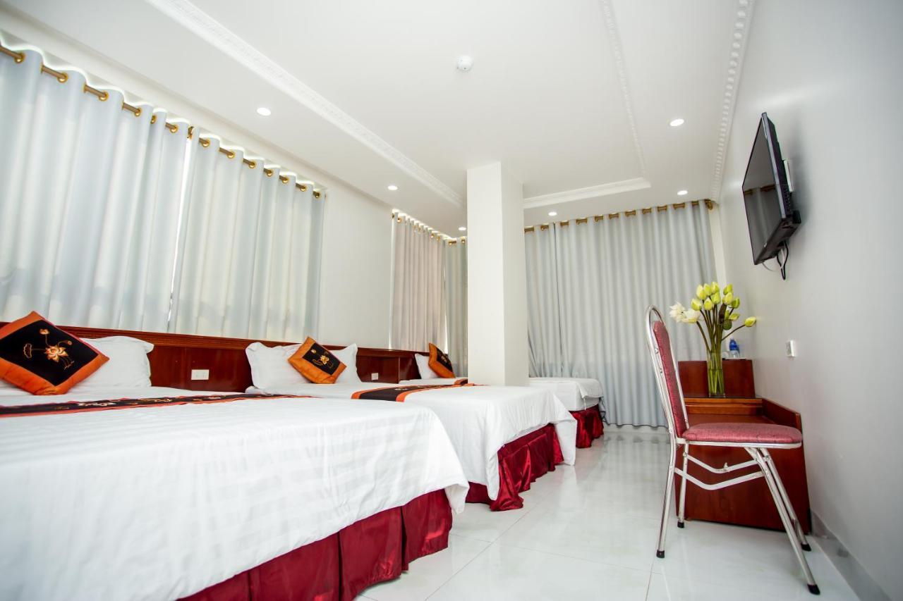 Superior Family Room