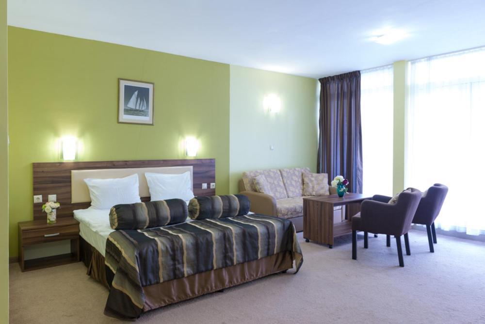 Triple Room with Balcony