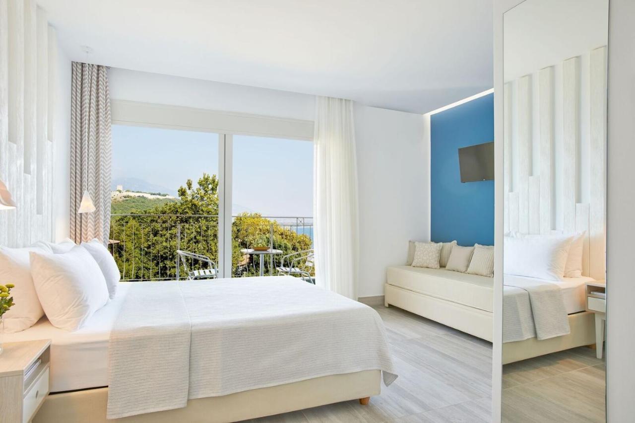 Superior Double or Twin Room with Mountain View