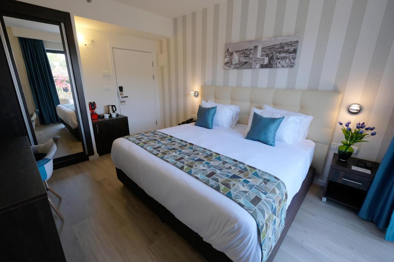 Suite with Spa Bath