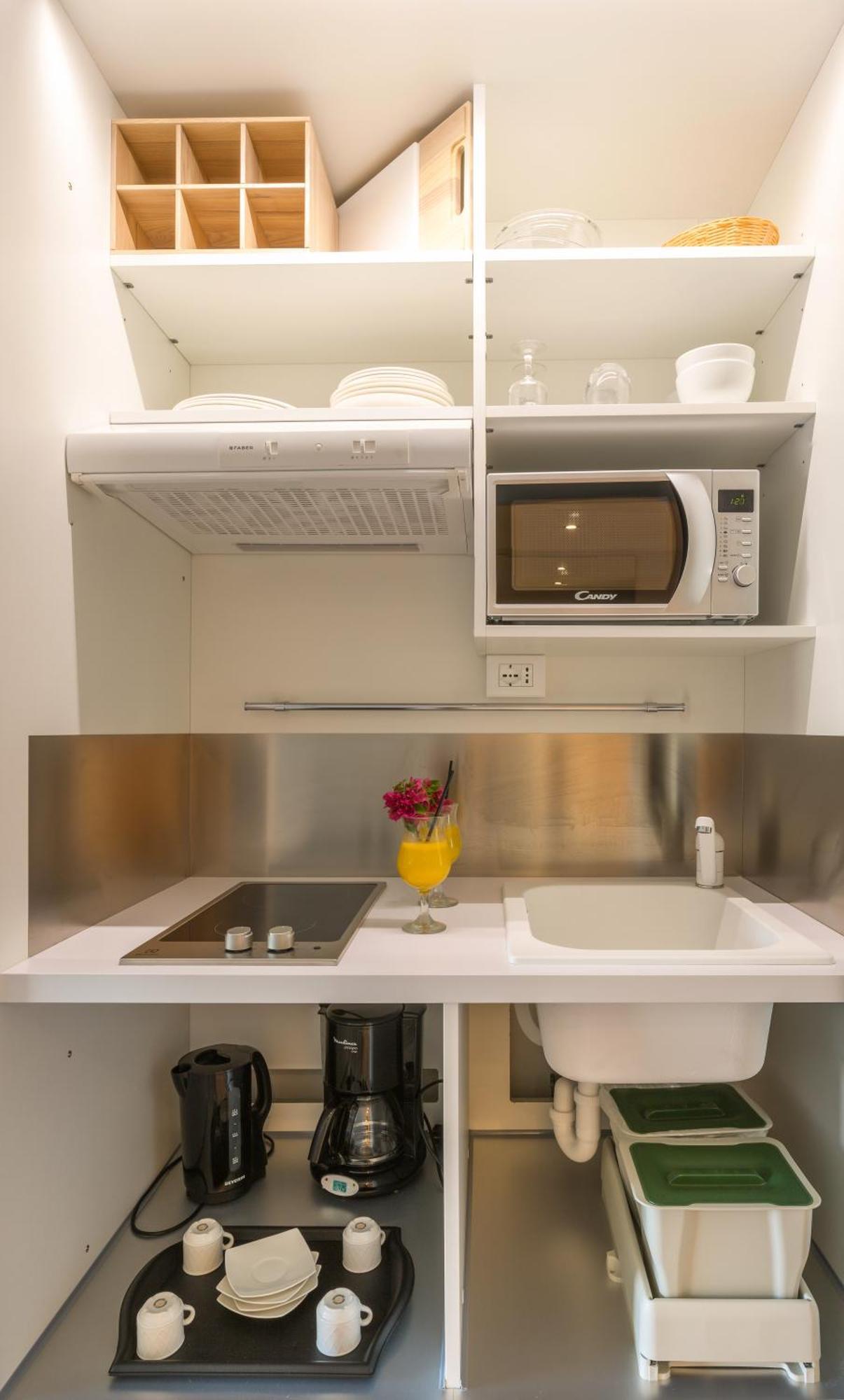 Deluxe Suite with Sea View