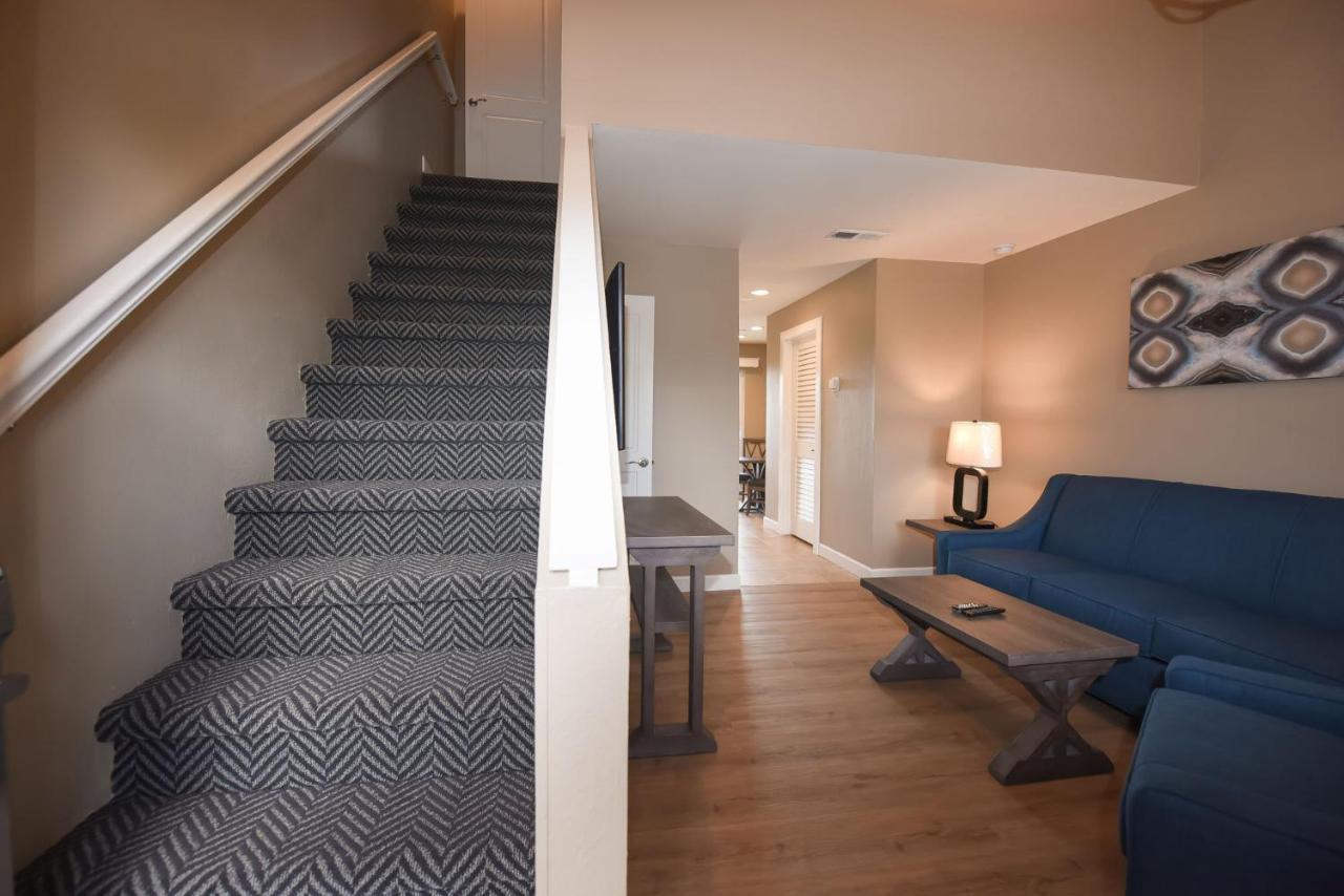 King Suite Disability Access or Non-Smoking