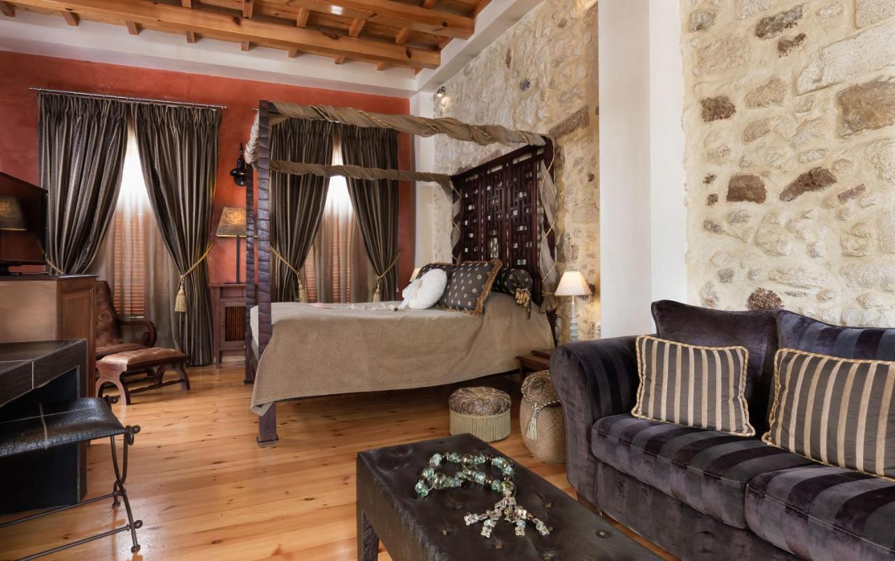 Penthouse Suite with Spa Bath