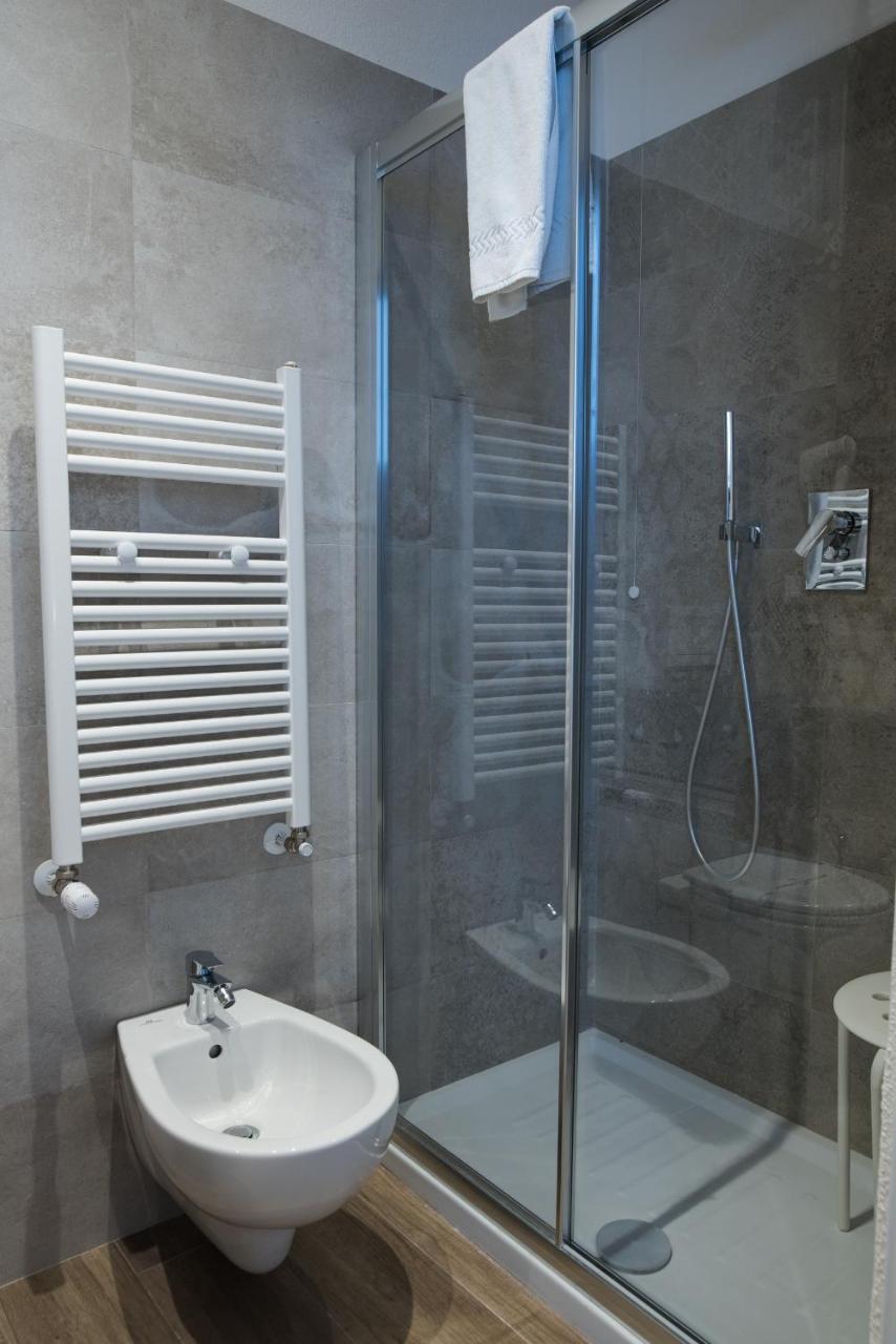 Deluxe Double or Twin Room with City View