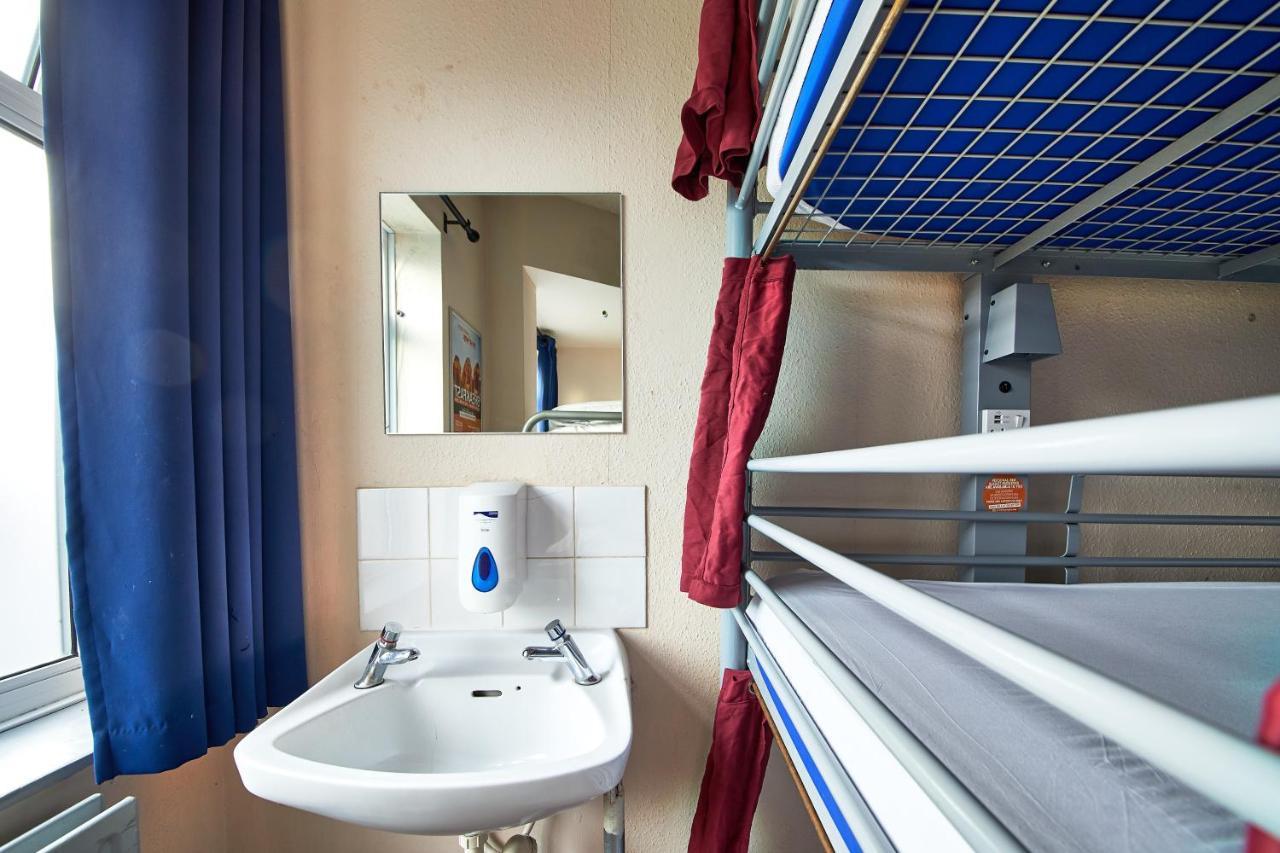 Bed in 8-Bed Mixed Dormitory Room with External Shared Bathroom