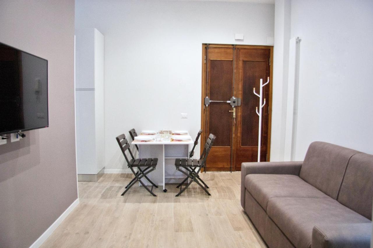 King Studio with Sofa Bed