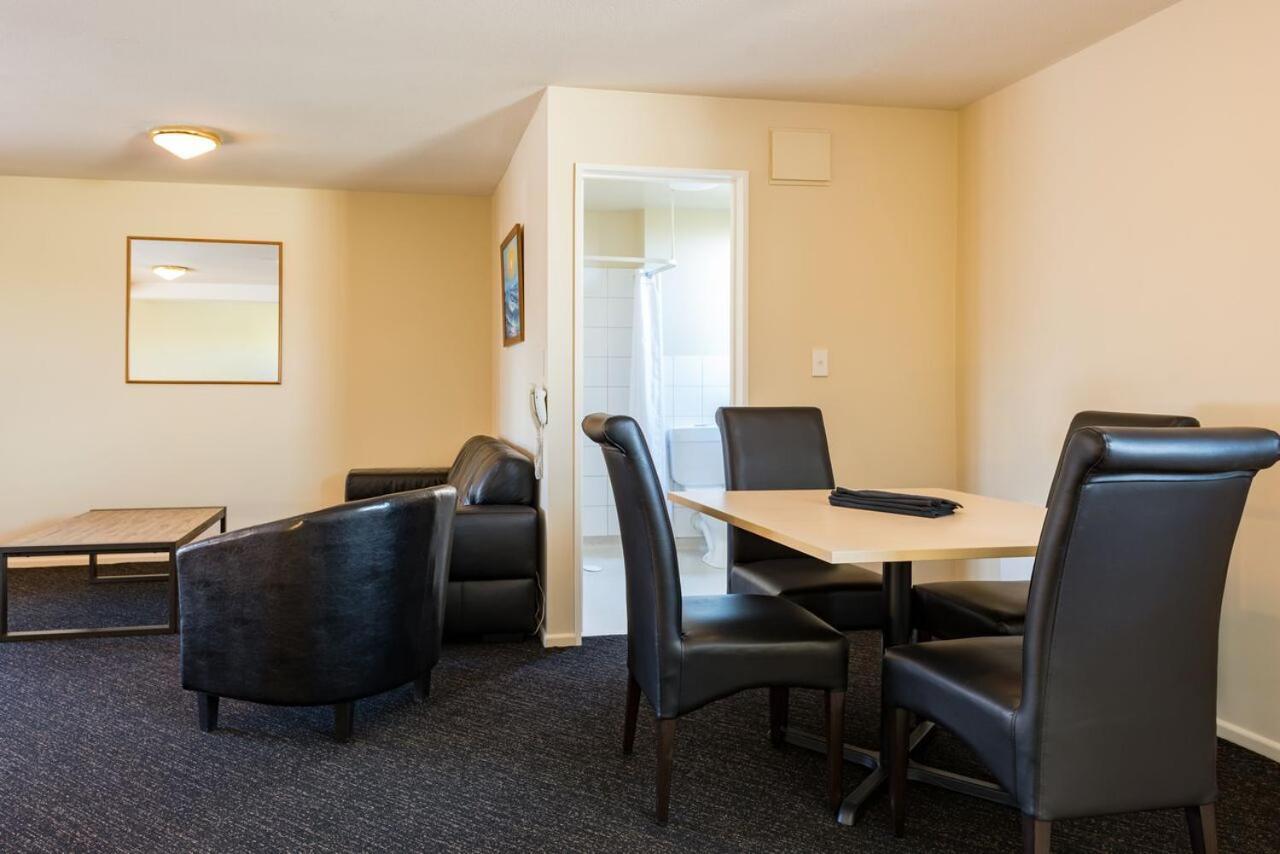 Premium One Bedroom Suite
