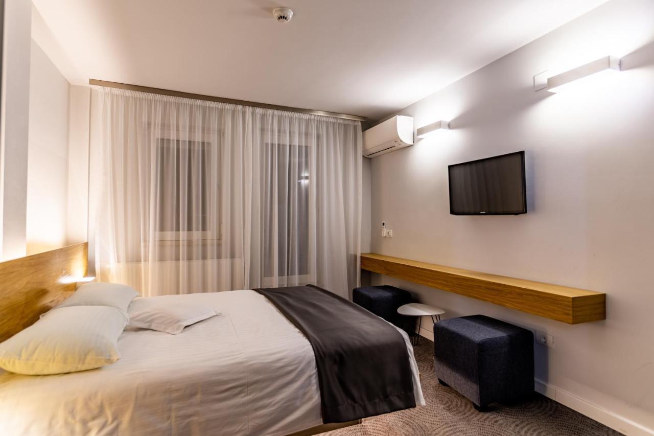 Double Room with Terrace