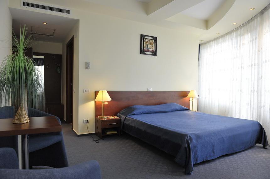 Queen Room with Balcony