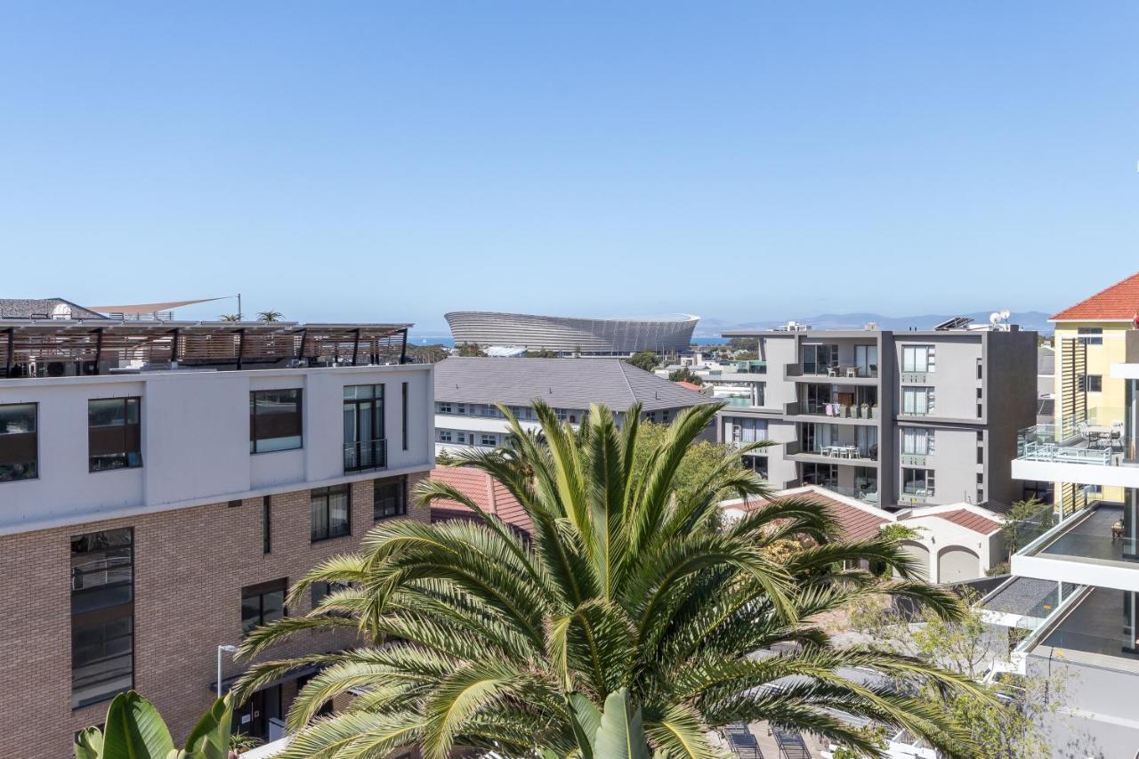 Three Bedroom Deluxe Apartment Top Floor