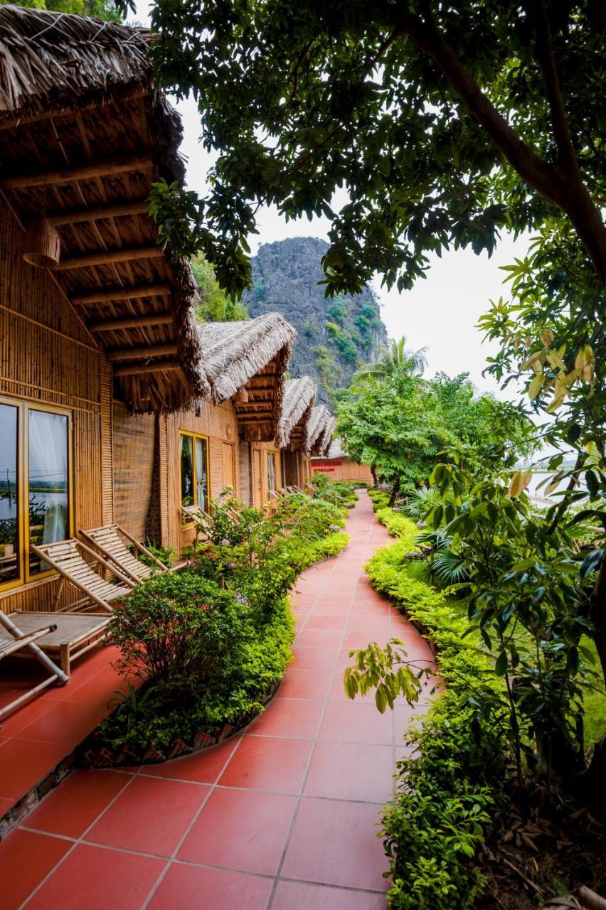 Deluxe Family Bungalow with Garden View