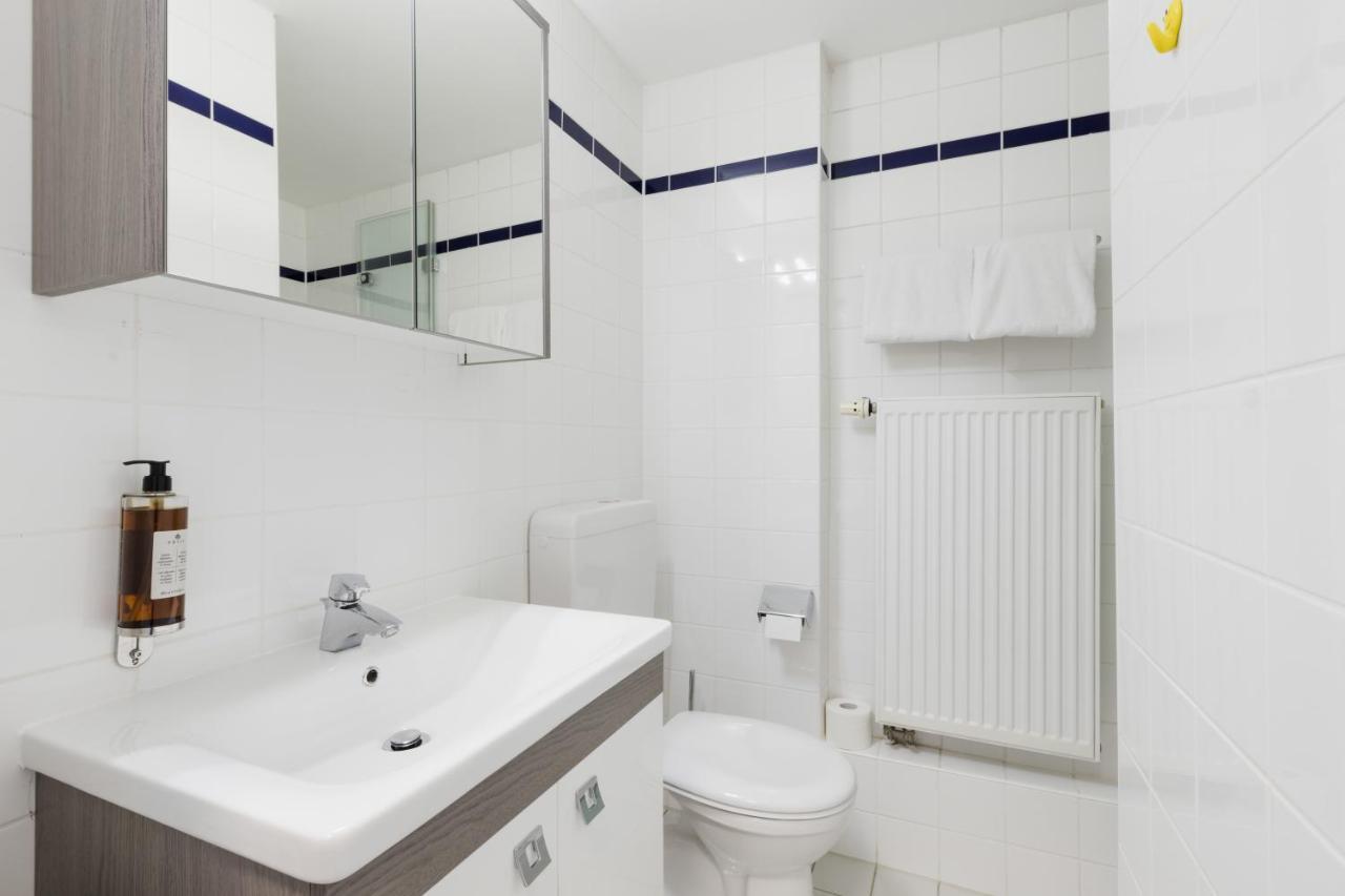 Double Room with Balcony and Kitchen