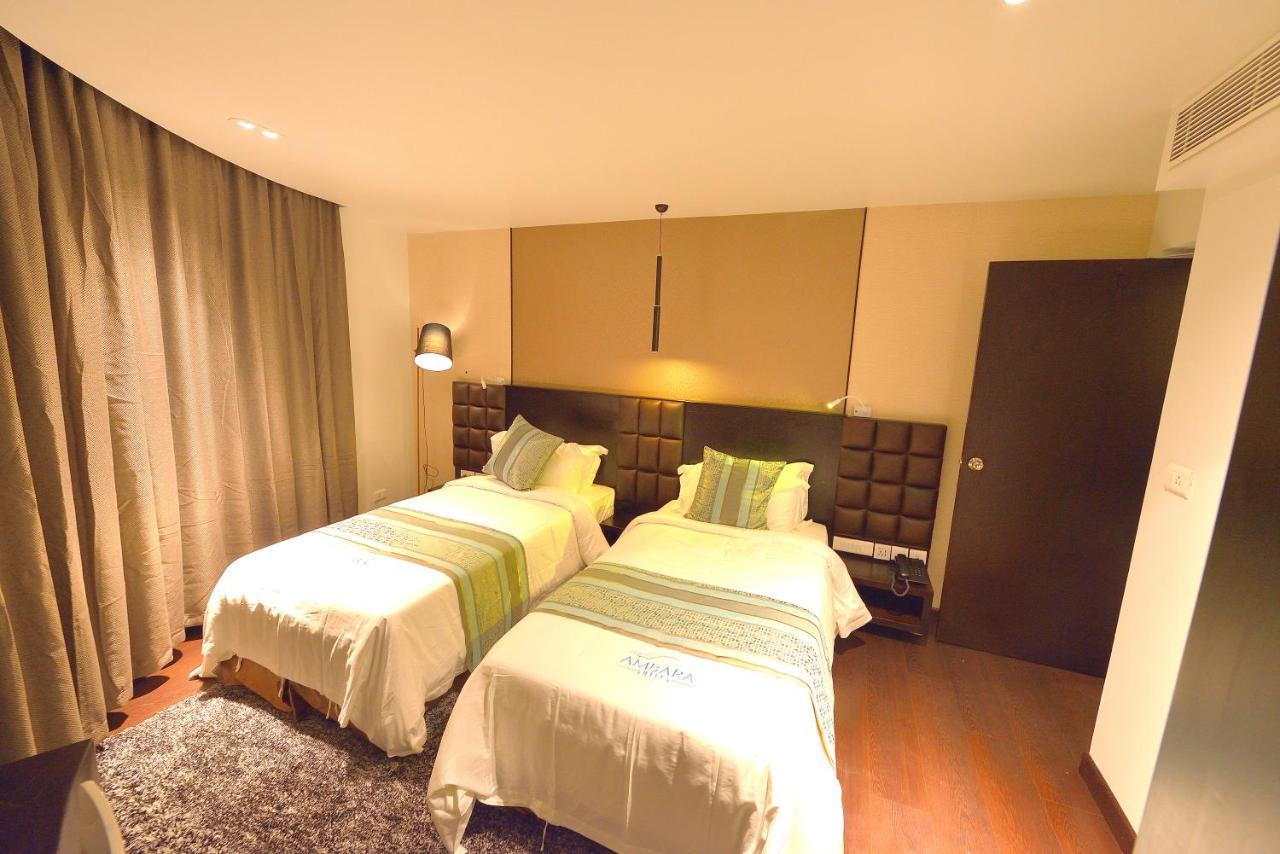 Deluxe Queen Suite