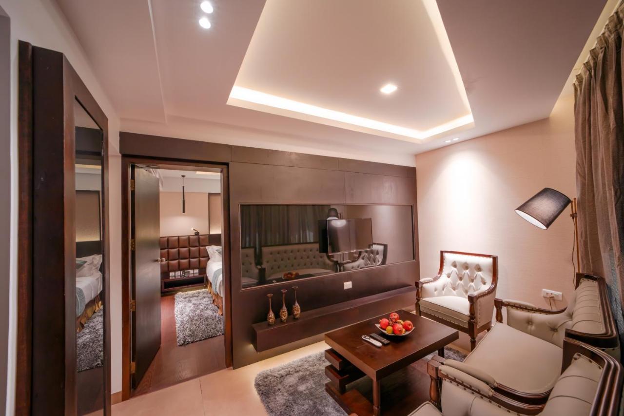 Deluxe Suite