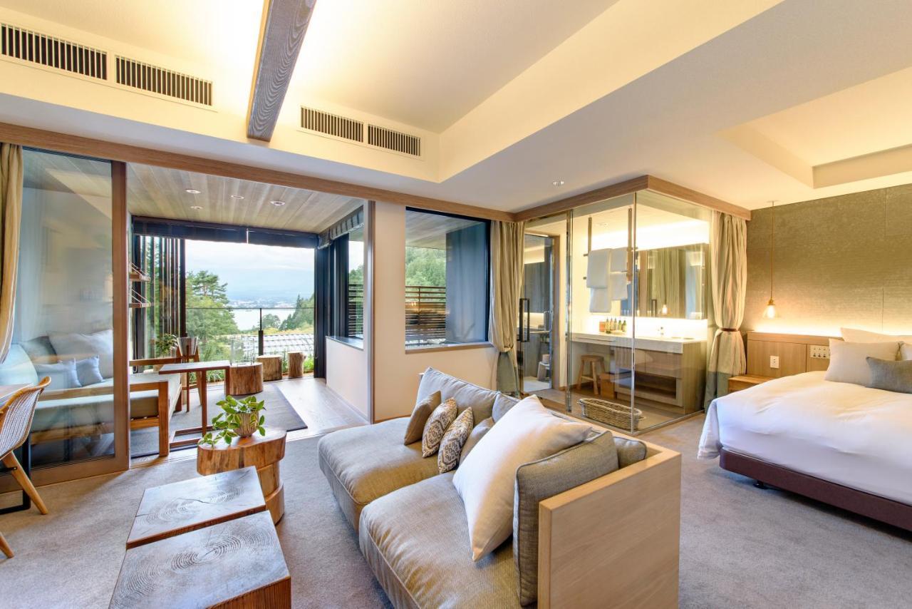 Standard Suite with Mountain View - Upper Floor
