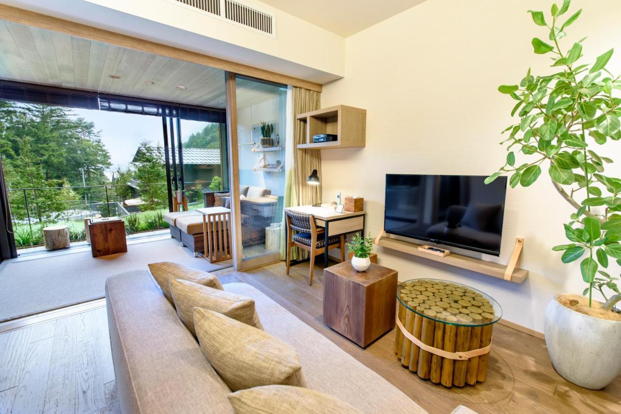 Standard Suite with Mountain View - First Floor