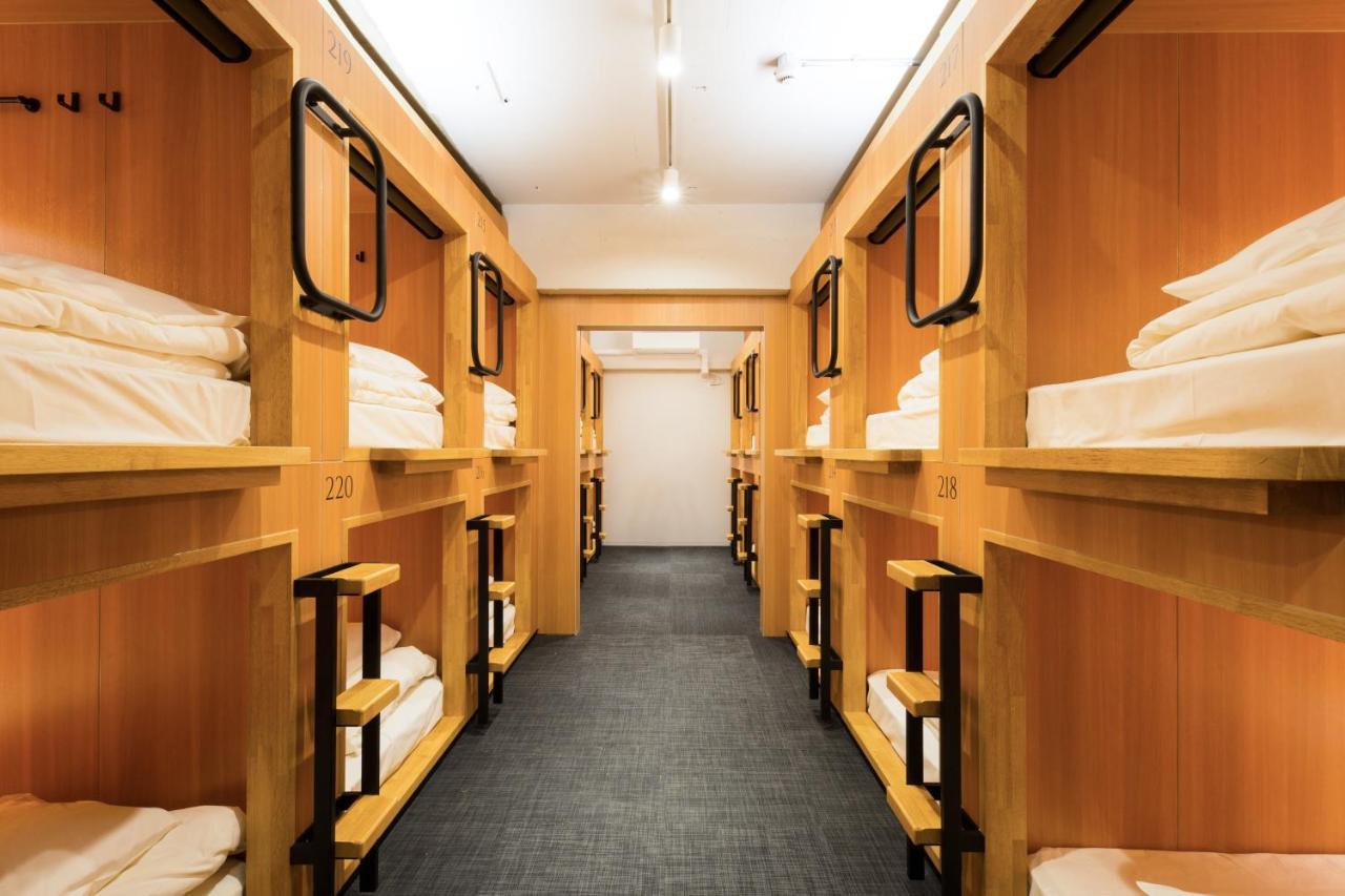 Capsule Room for Male