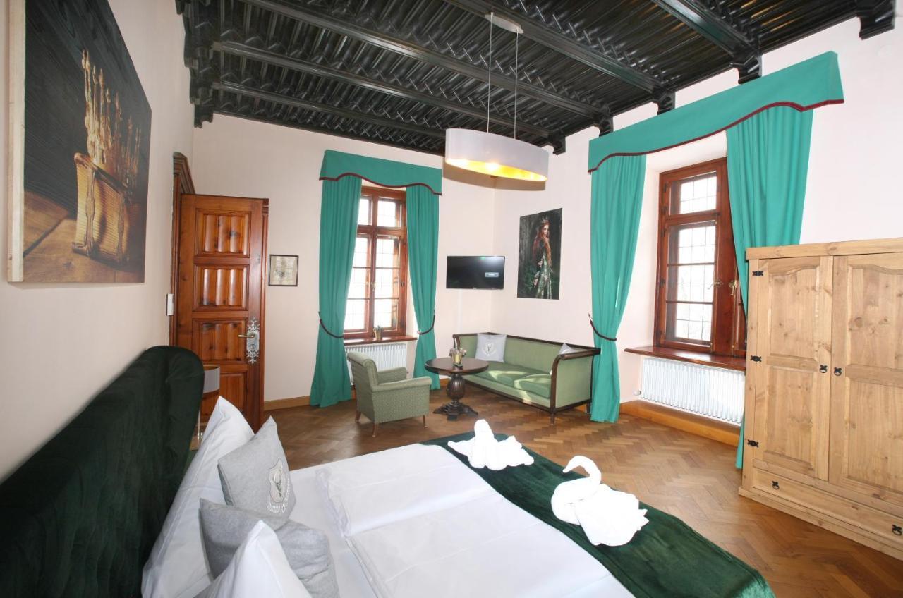 Two-Bedroom Suite