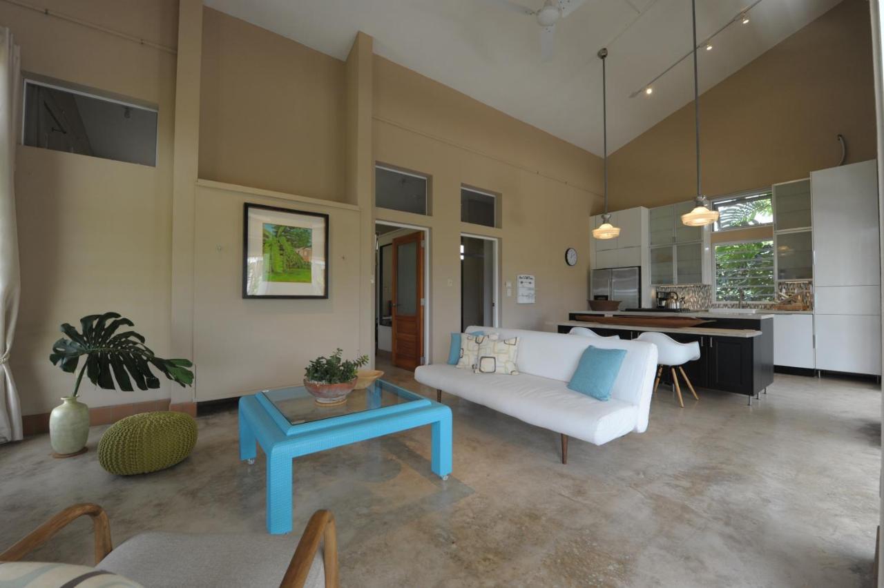 Villa 1