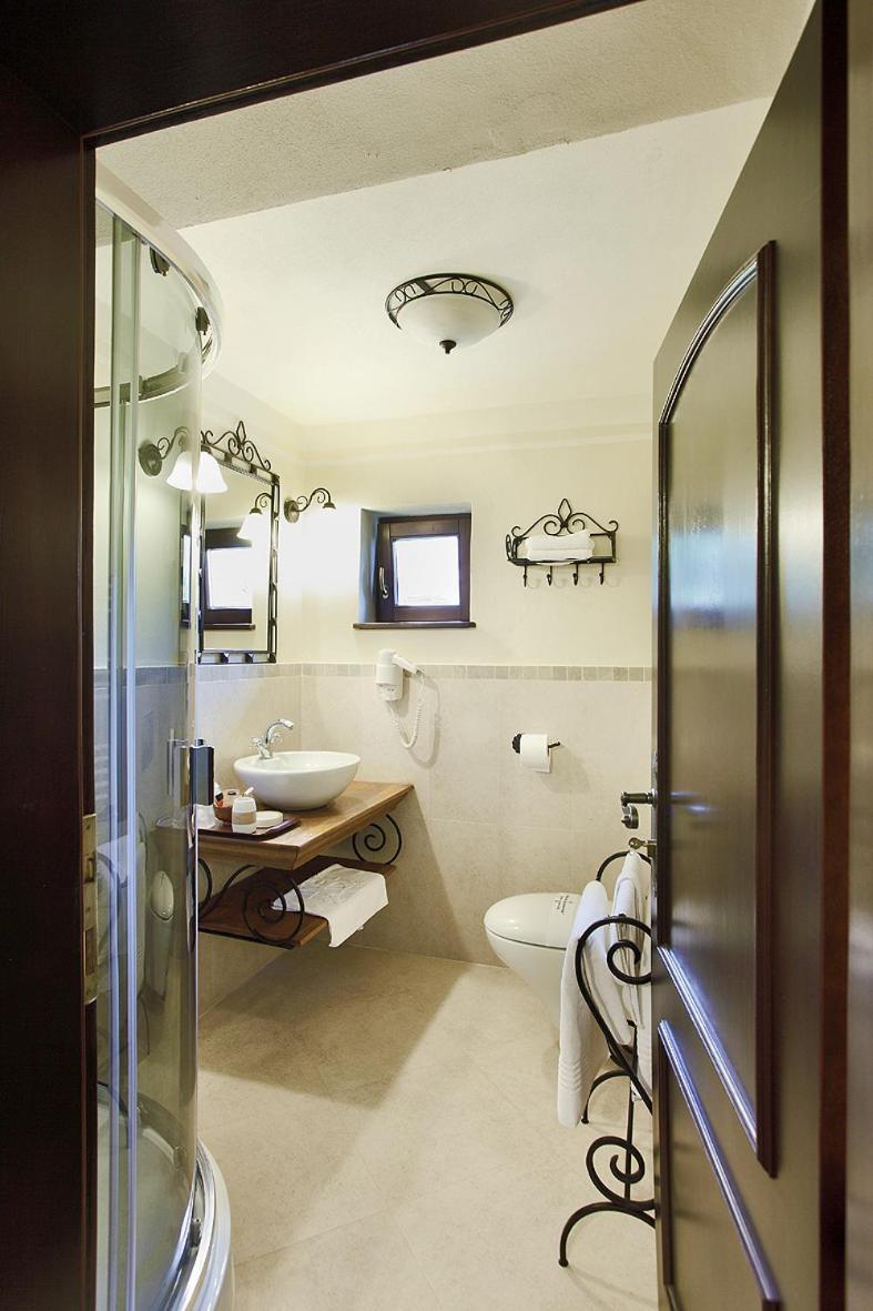 Double or Twin Room with Sauna access