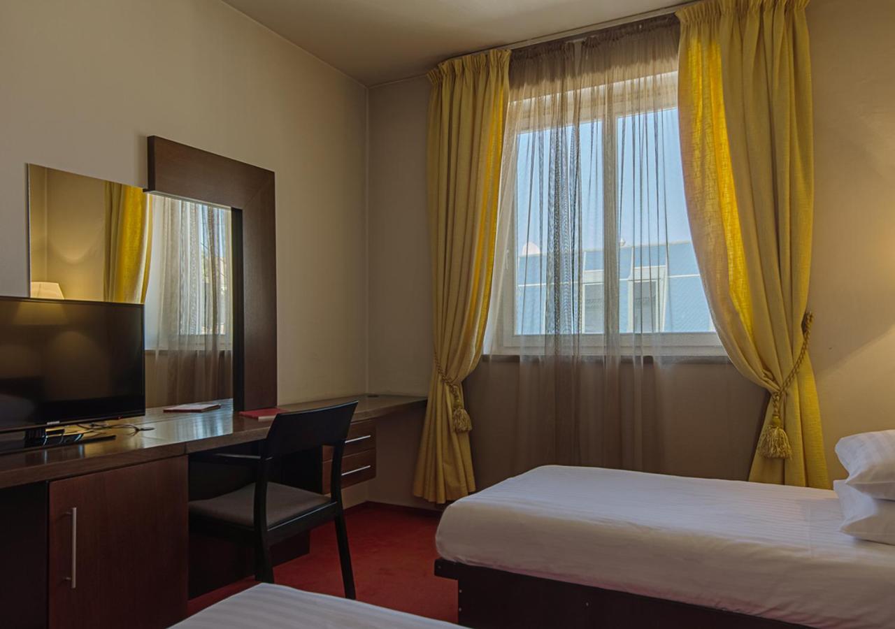 Twin Room with View
