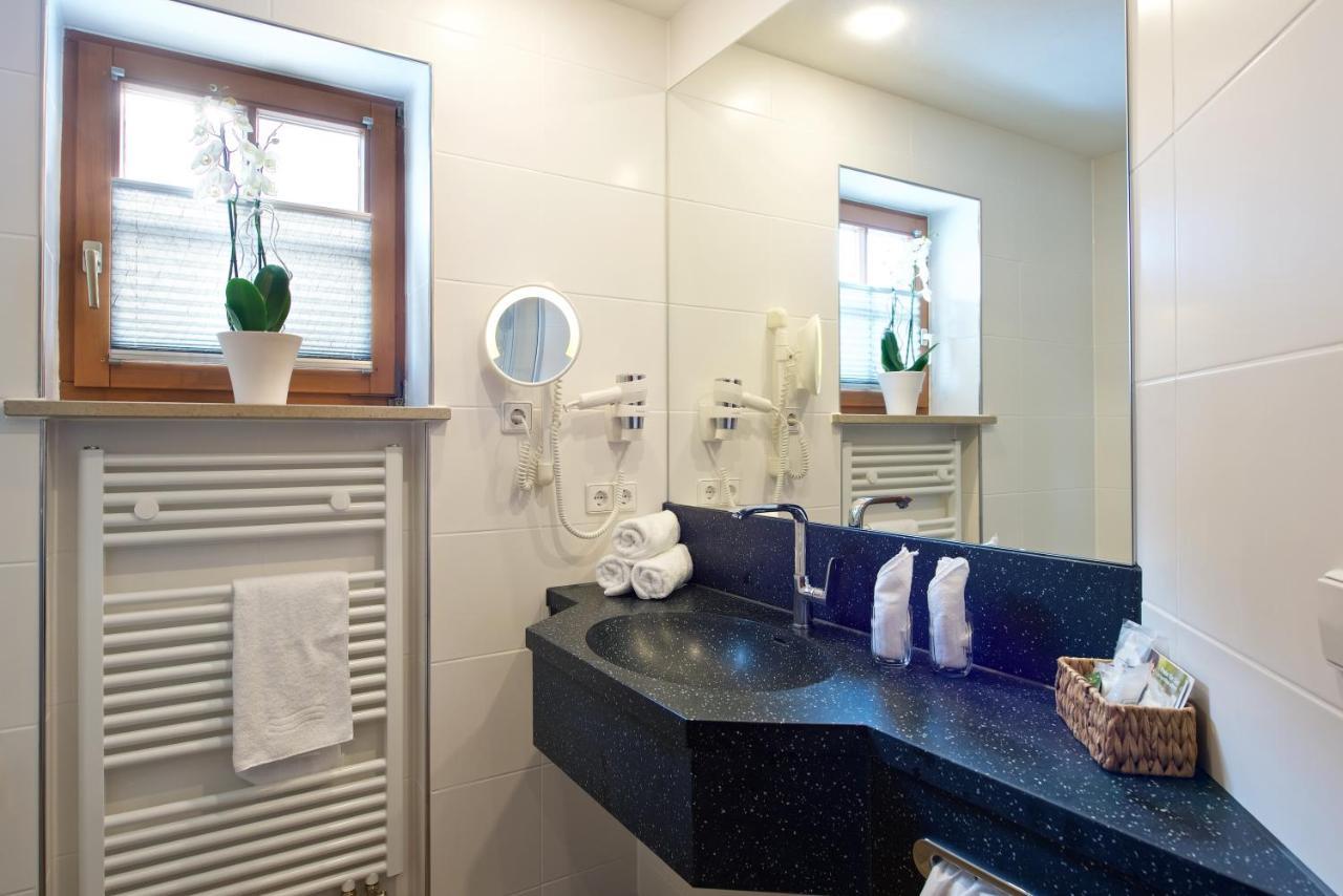 Large Single Room